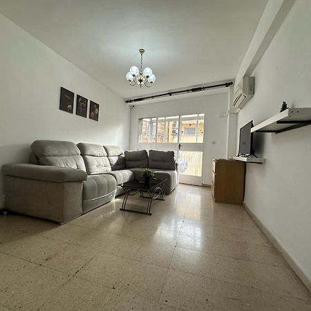 Habitacion Individual En La Victoria 马拉加 外观 照片