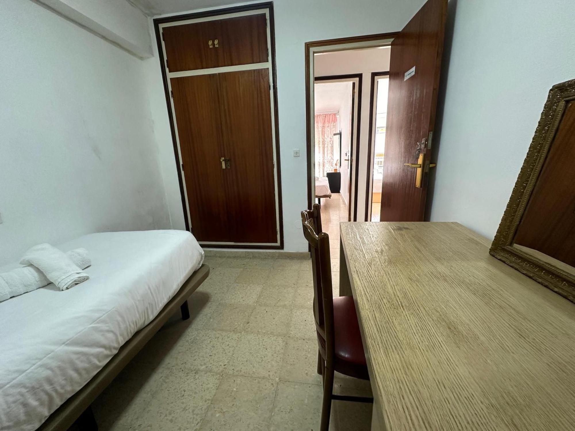 Habitacion Individual En La Victoria 马拉加 外观 照片
